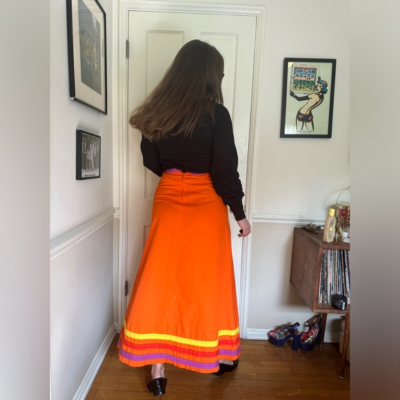 70s Vintage Bright A Line Maxi Skirt - Picture 3 of 7